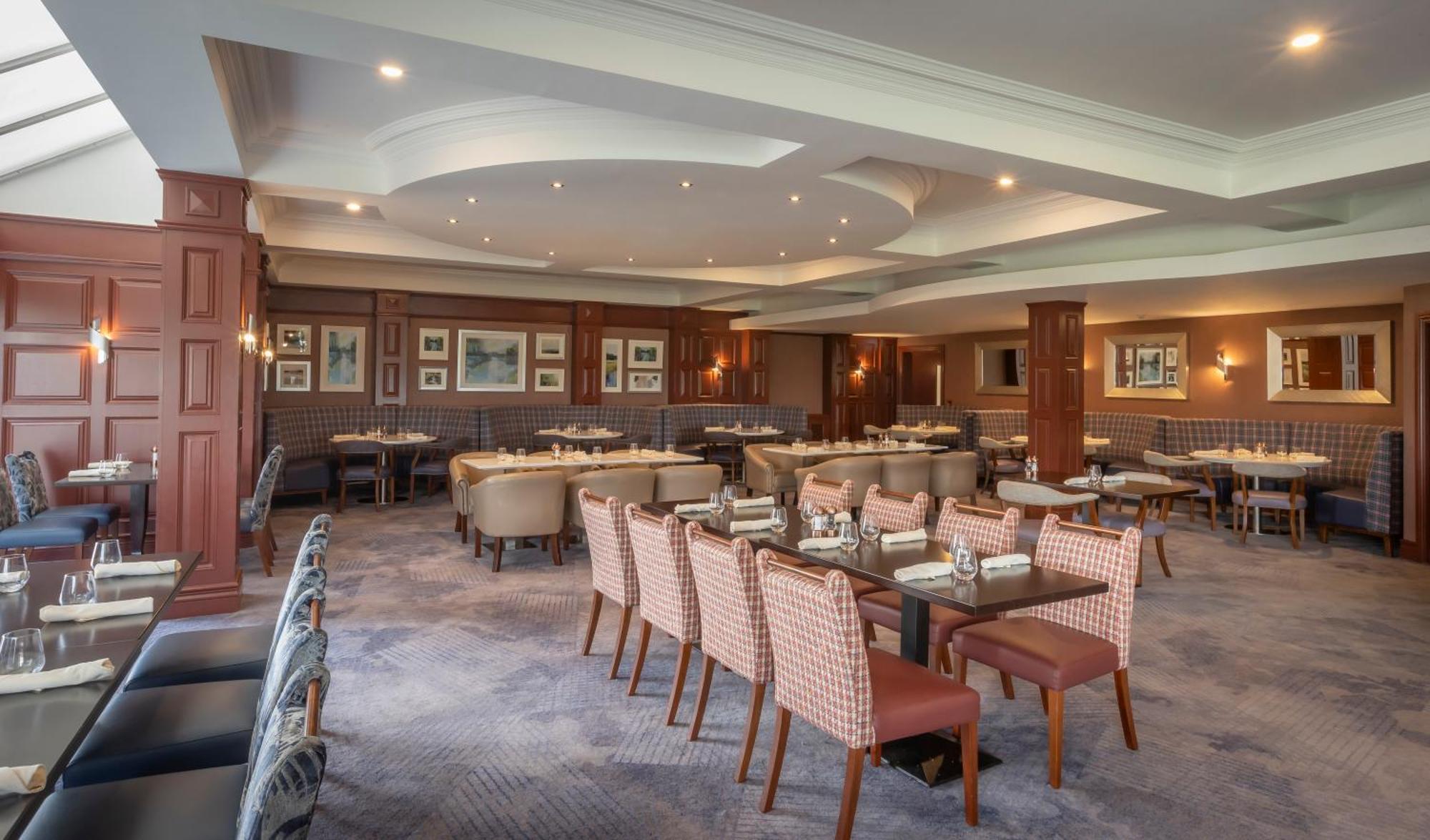 Slieve Russell Hotel Баликонъл Екстериор снимка