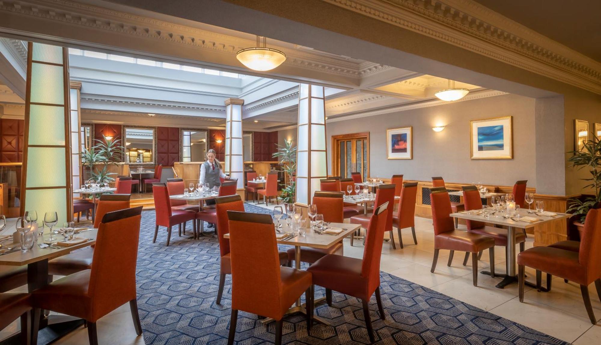 Slieve Russell Hotel Баликонъл Екстериор снимка