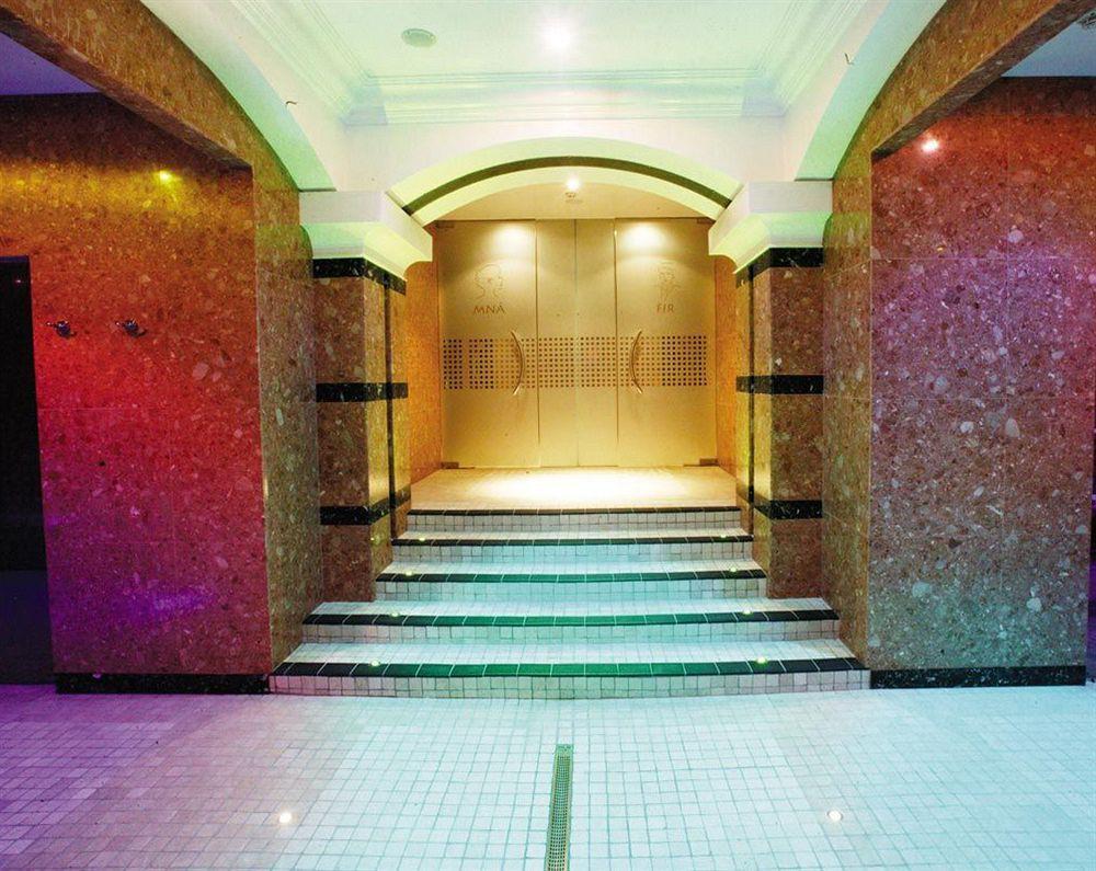 Slieve Russell Hotel Баликонъл Екстериор снимка