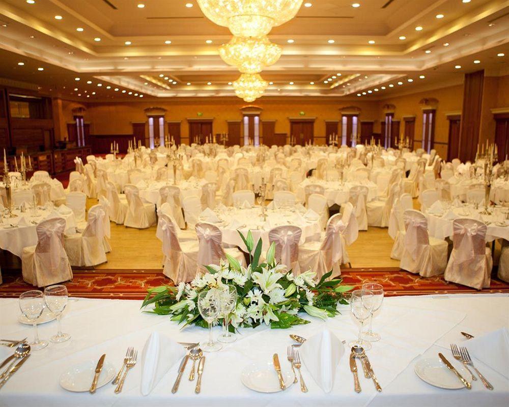 Slieve Russell Hotel Баликонъл Екстериор снимка