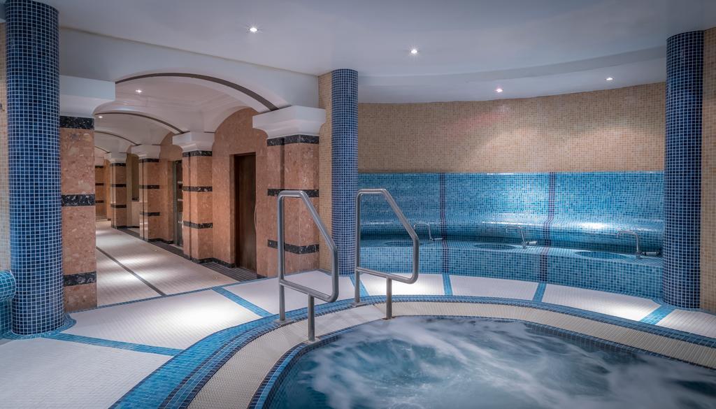 Slieve Russell Hotel Баликонъл Екстериор снимка
