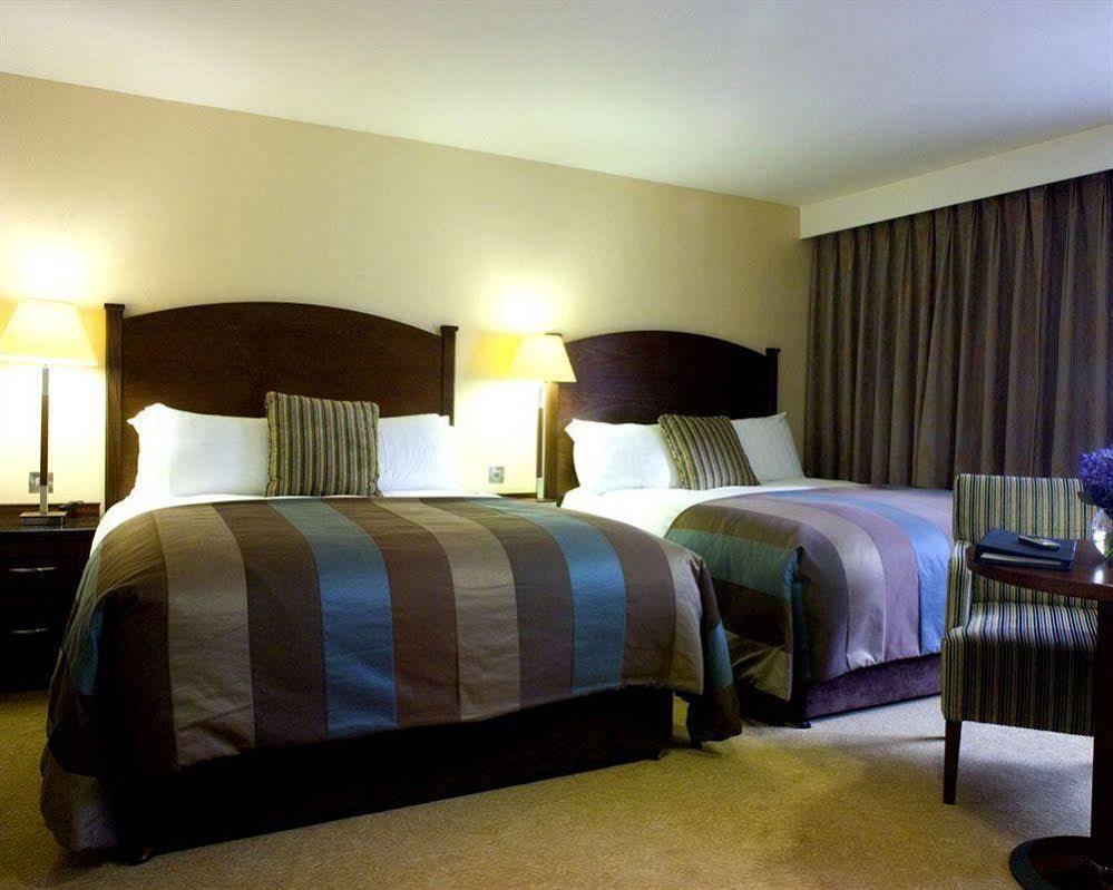 Slieve Russell Hotel Баликонъл Екстериор снимка